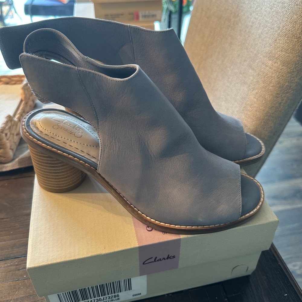 Clark’s Grey/Blue suede heels